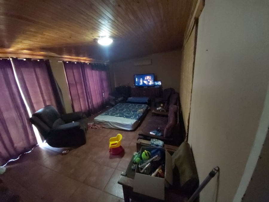 7 Bedroom Property for Sale in Kuruman Northern Cape